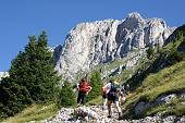 Salita al Rif. Olmo alla Festa della montagna, percorrendo in salita e discesa i fianchi della Presolana nella splendida giornata del 19 luglio 2009 - FOTOGALLERY